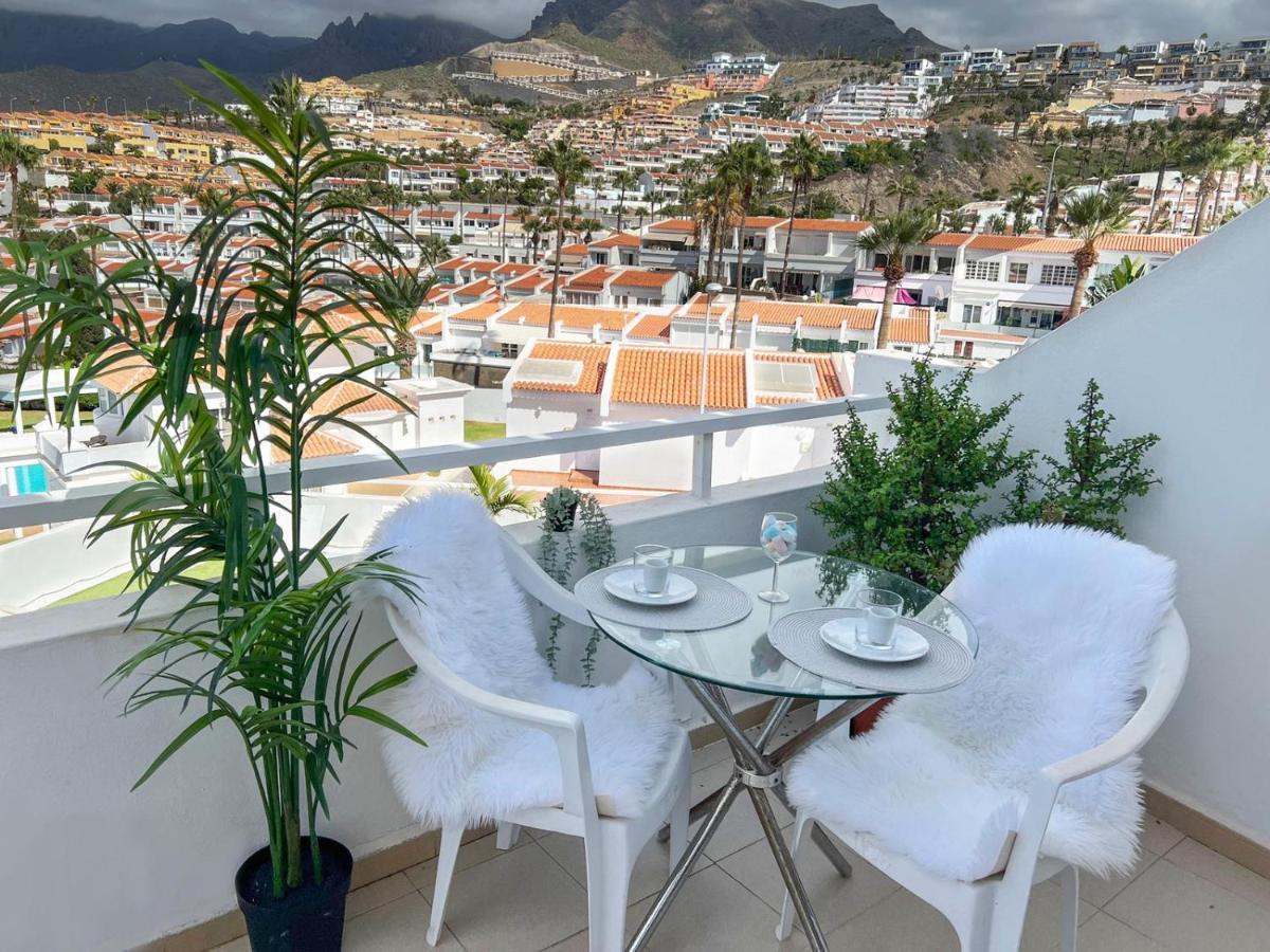 Malibu Park Apartments Sol Адехе Екстериор снимка