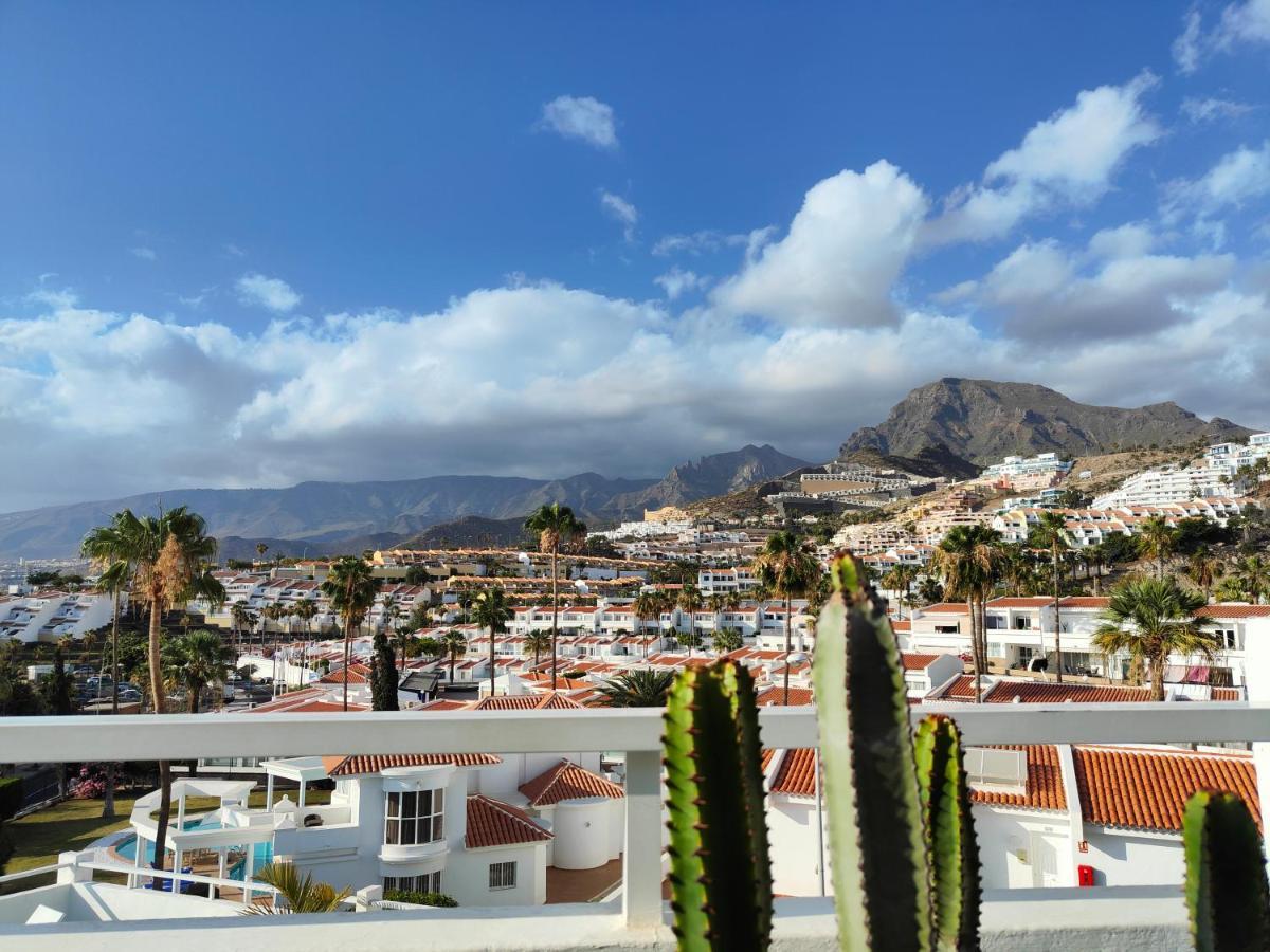 Malibu Park Apartments Sol Адехе Екстериор снимка