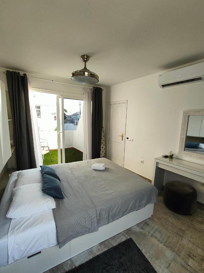 Malibu Park Apartments Sol Адехе Екстериор снимка
