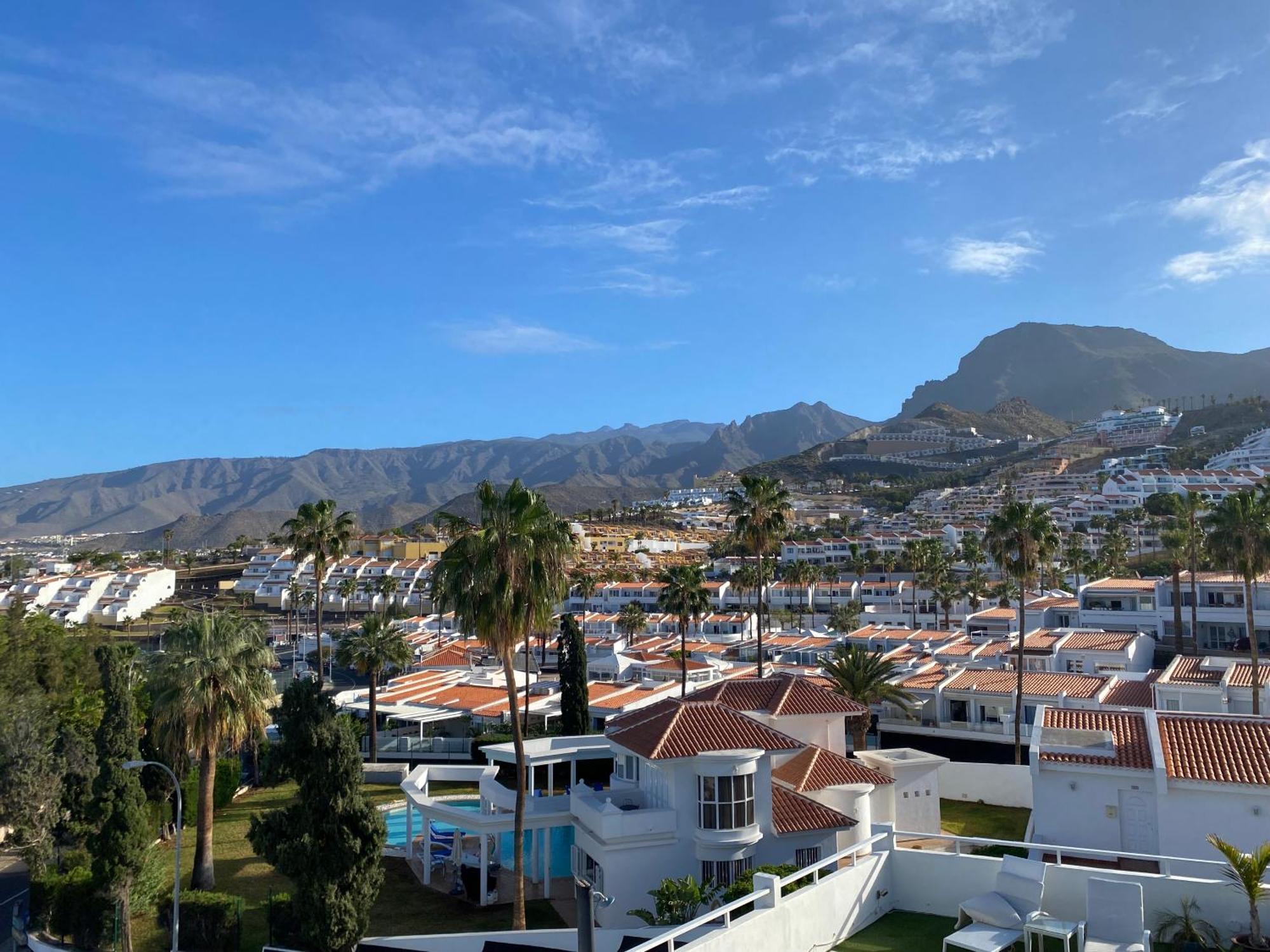 Malibu Park Apartments Sol Адехе Екстериор снимка